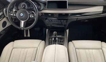 BMW X5 M50d auto completo