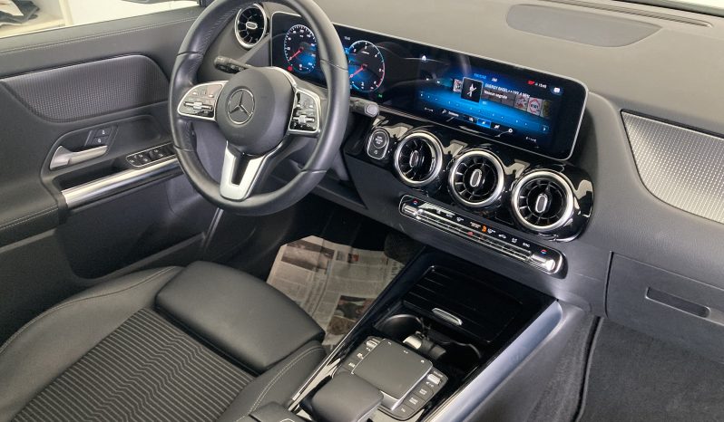 MERCEDES BENZ GLA 200 d Sport Plus auto completo
