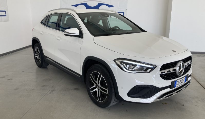 MERCEDES BENZ GLA 200 d Sport Plus auto completo
