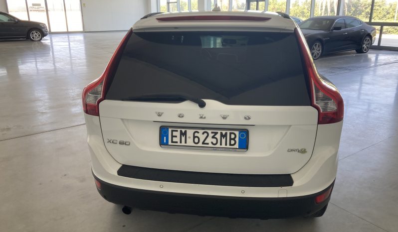 Volvo XC60 2.0 d4 Business completo