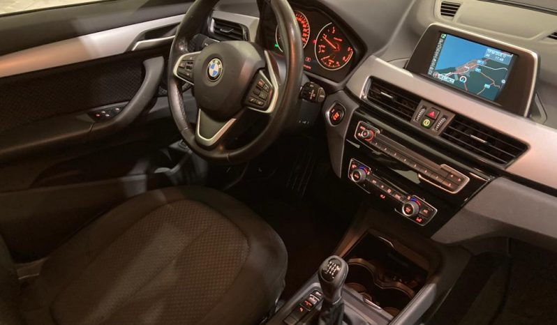 BMW X1 sdrive18d Business completo