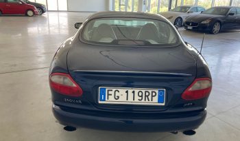 Jaguar XKR Coupe 4.0 completo