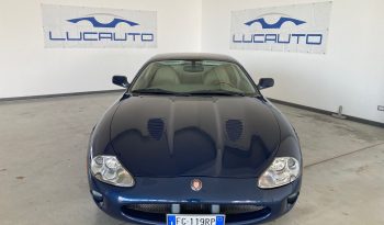 Jaguar XKR Coupe 4.0 completo