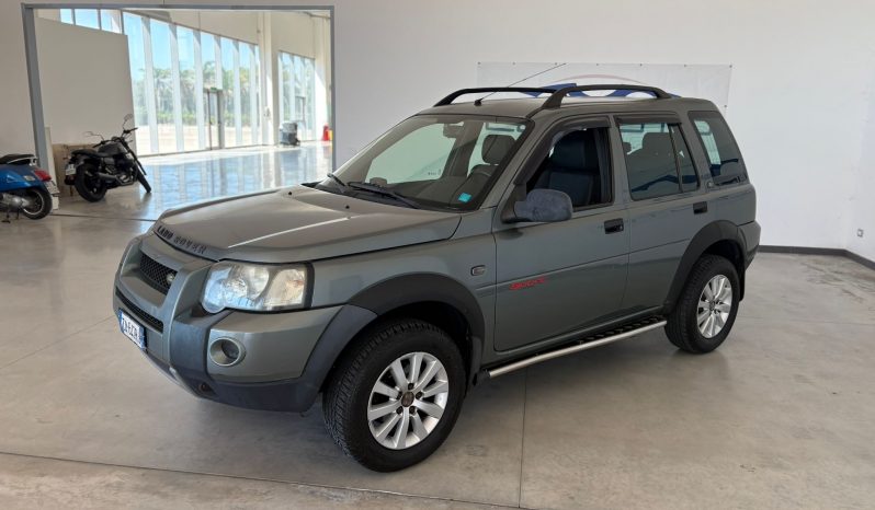 LAND ROVER FREELANDER SPORT 2.0 TDI completo